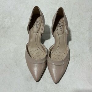 Life Stride Soft System Saldana Heels